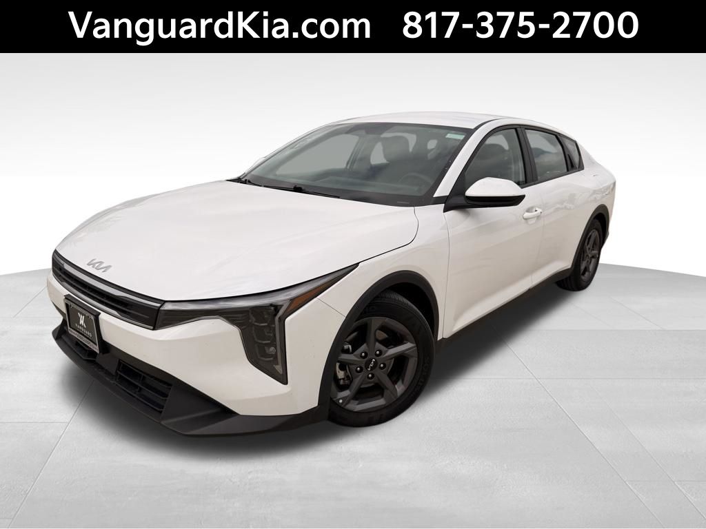 2025 Kia K4 LXS FWD