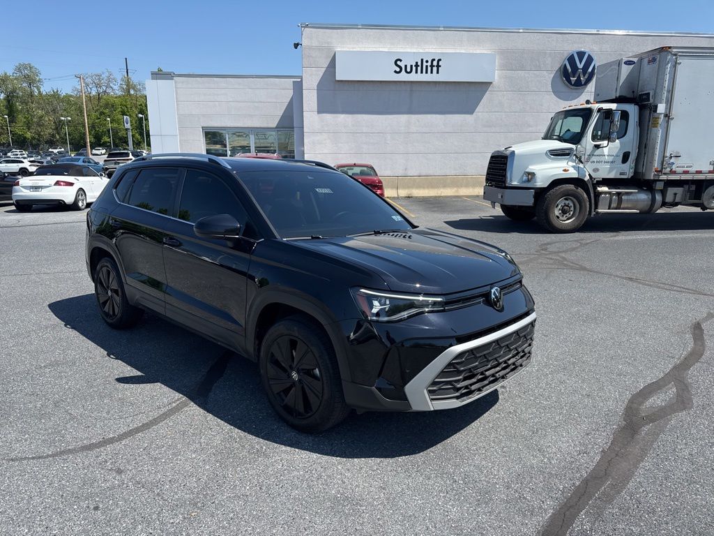 2025 Volkswagen Taos 1.5T SE - 0