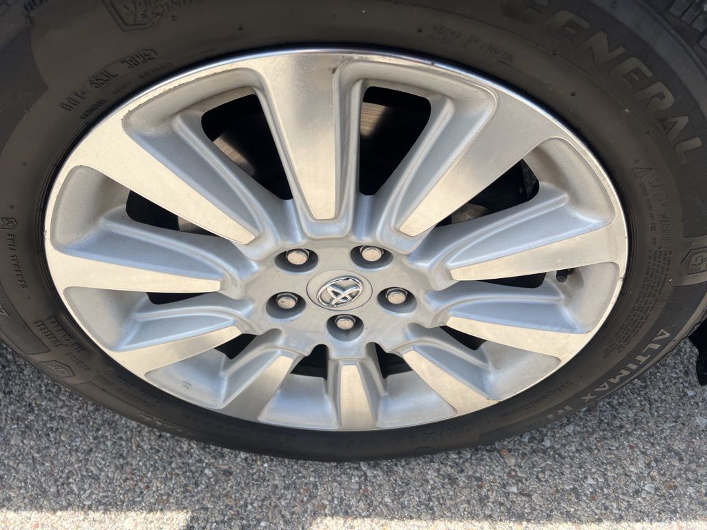 2014 Toyota Sienna XLE 7-Passenger Auto Access Se photo