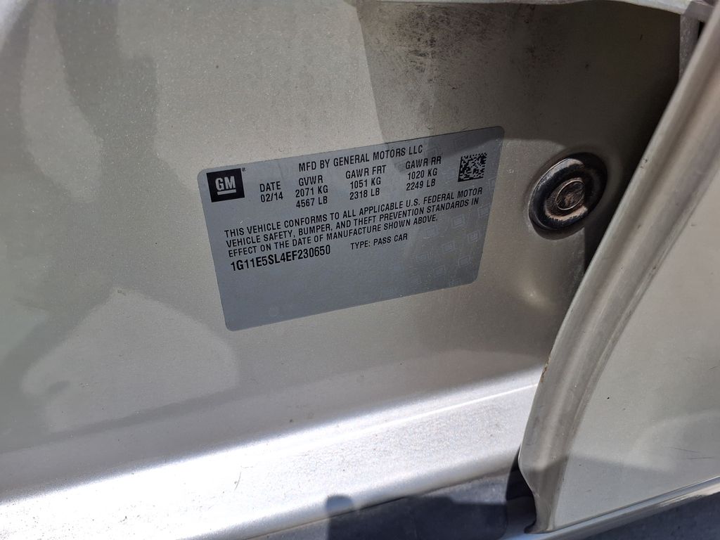 Used 2014 Gold Chevrolet LT image 24