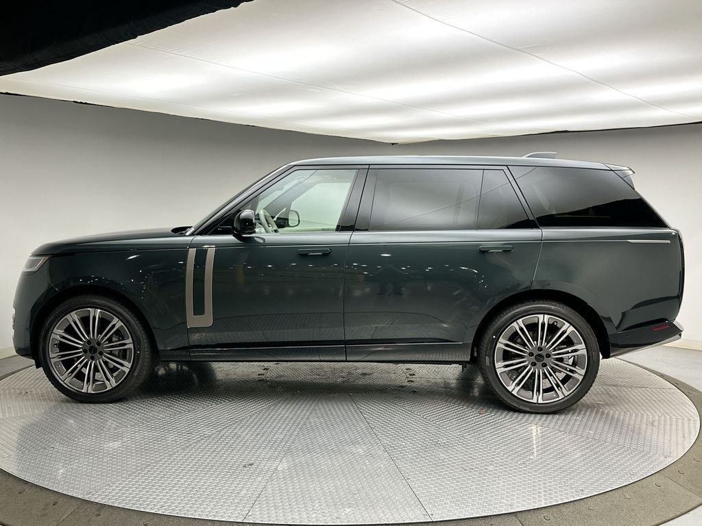 Thumbnail: 2026 Land Rover Range Rover - 10