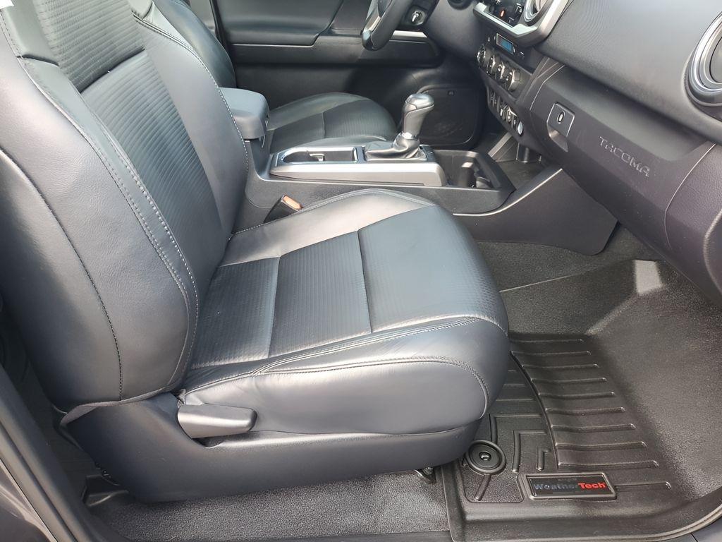 Used Car 2019 Toyota Tacoma  Trd Sport For Sale Under $40,000 In Austin, Texas