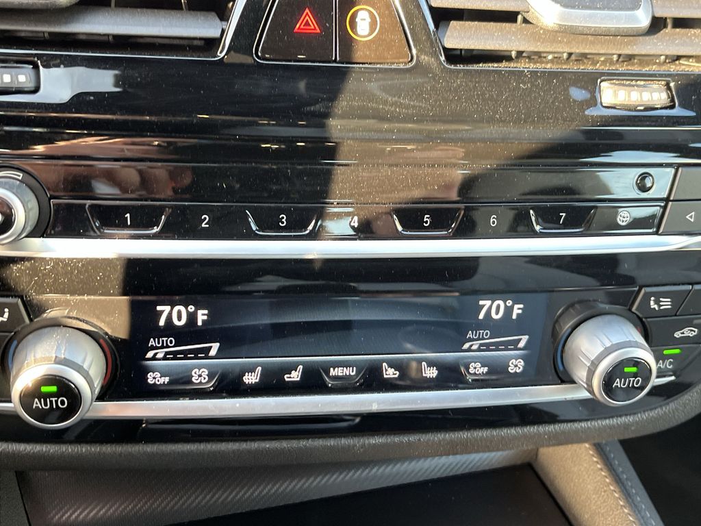 Thumbnail: 2021 BMW M5 - 19