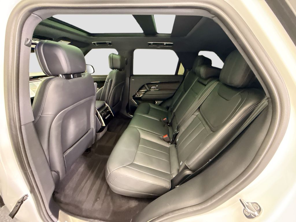Thumbnail: 2024 Land Rover Range Rover Sport - 20