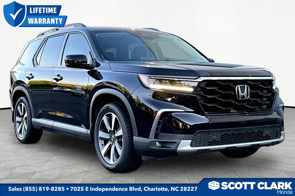 2024 Honda Pilot Touring