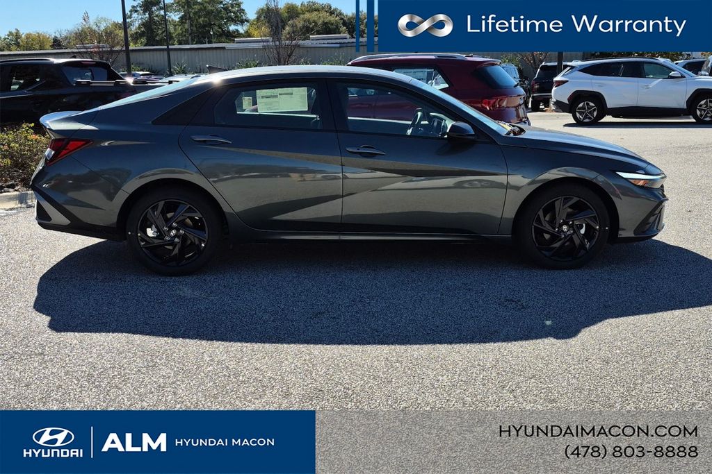 New 2026 Gray Hyundai SEL Sport Plus image 5