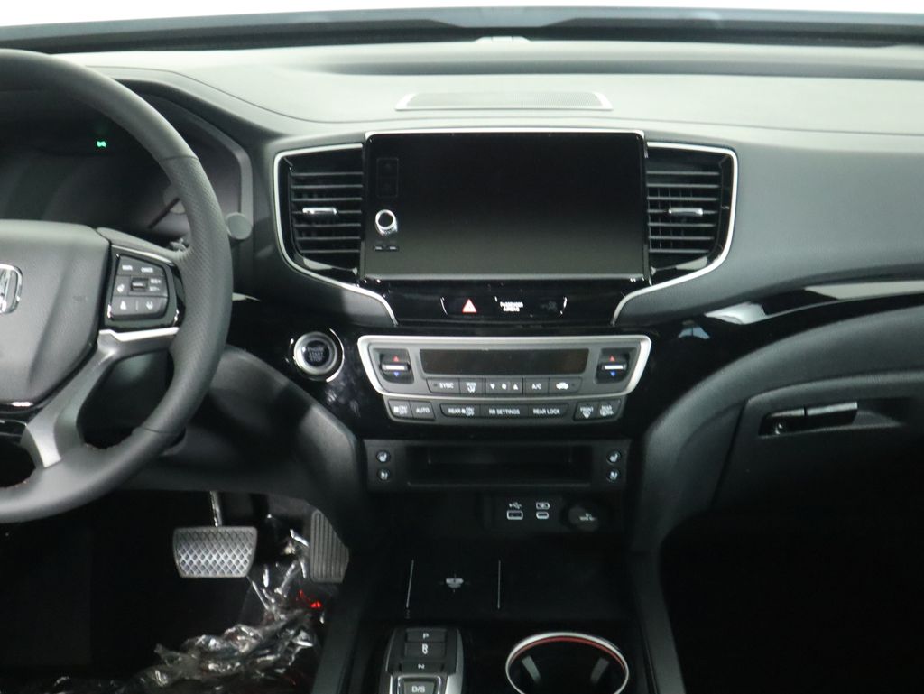 Thumbnail: 2025 Honda Ridgeline - 14