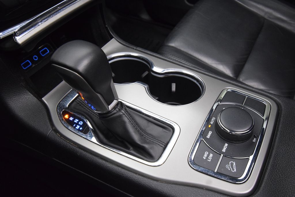 used 2021 Jeep Grand Cherokee car, priced at $24,000