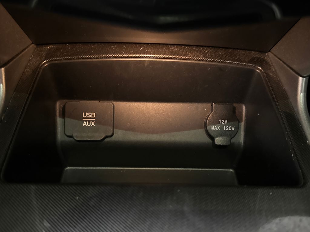 Used 2015 Silver Nissan 2.5 SL image 28