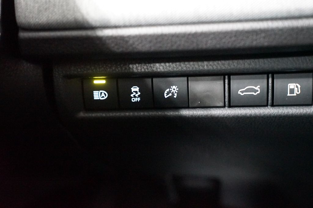 Thumbnail: 2026 Toyota Camry - 24