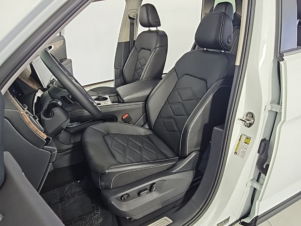 Thumbnail: 2025 Volkswagen Atlas - 23