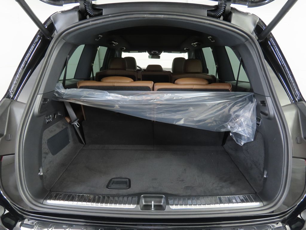 Thumbnail: 2026 Mercedes-Benz GLS - 29