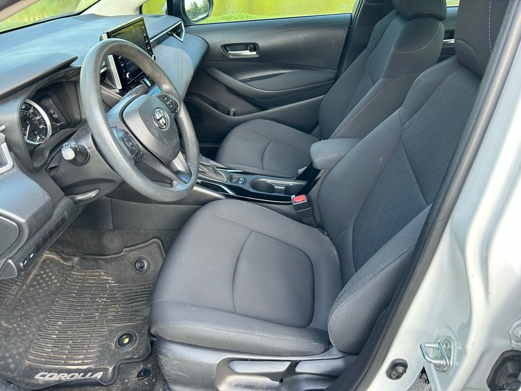 2021 Toyota Corolla LE 14