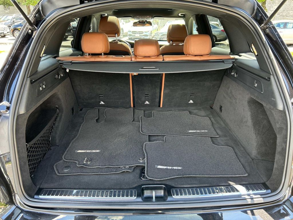 Thumbnail: 2019 Mercedes-Benz GLC - 27