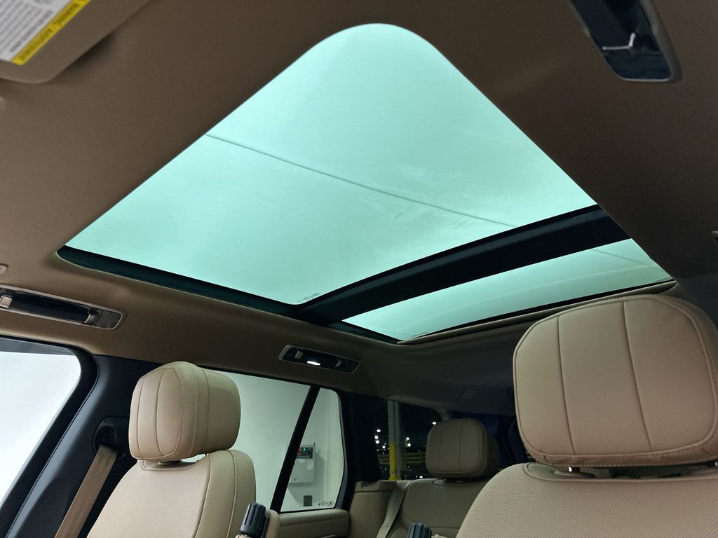 Thumbnail: 2026 Land Rover Range Rover - 11