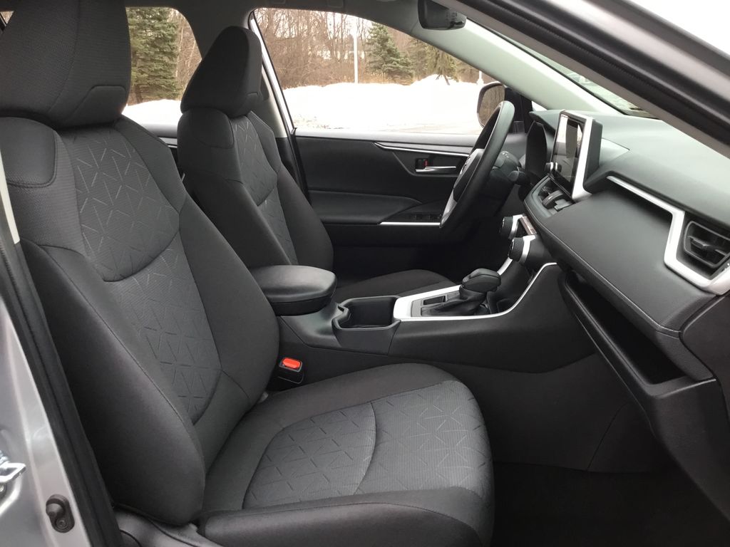 Thumbnail: 2025 Toyota RAV4 - 13