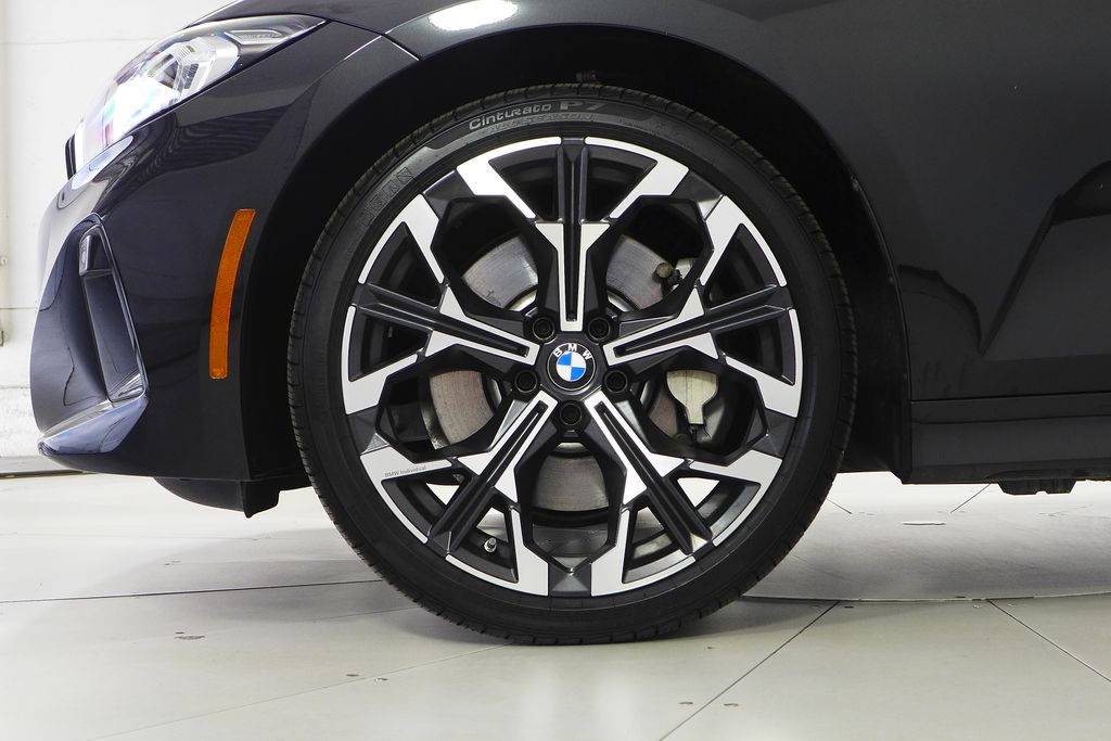 Thumbnail: 2025 BMW 3 Series - 5
