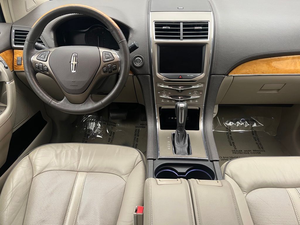 Thumbnail: 2013 Lincoln MKX - 23