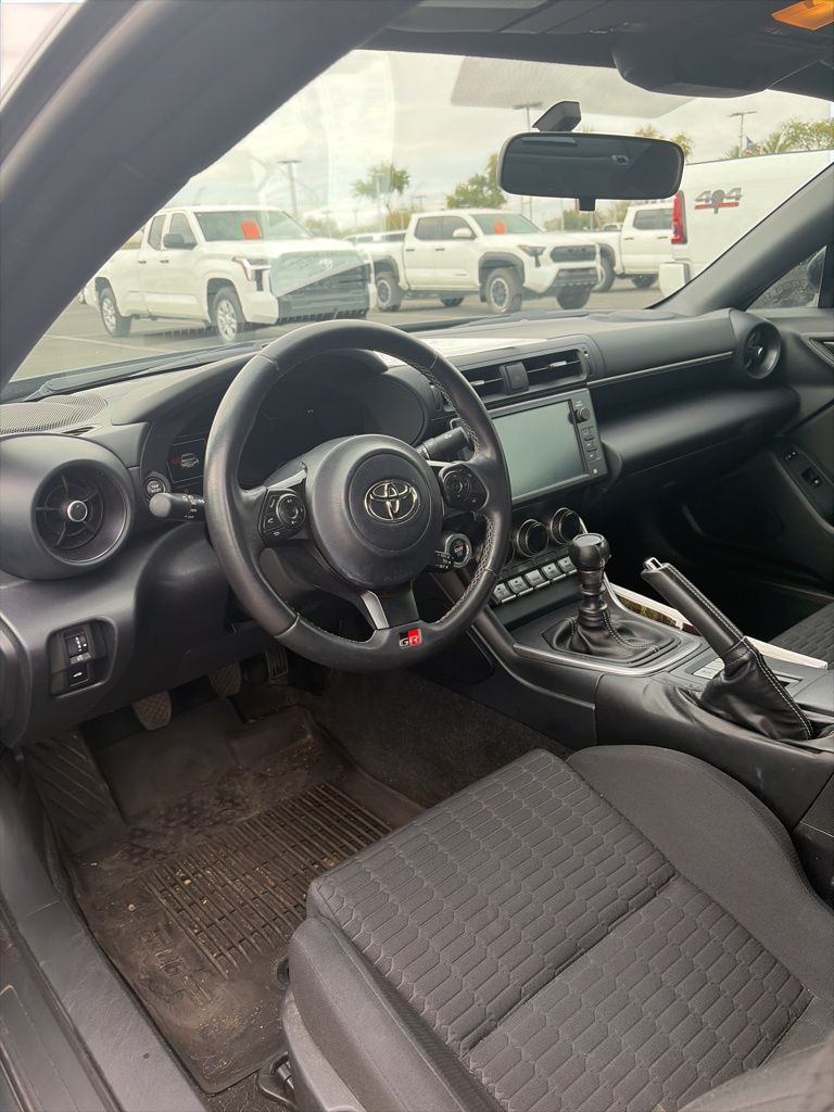 Thumbnail: 2023 Toyota GR86 - 11