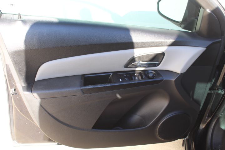 Used Car 2013 Chevrolet Cruze  Ls For Sale Under $10,000 In Georgetown, Texas