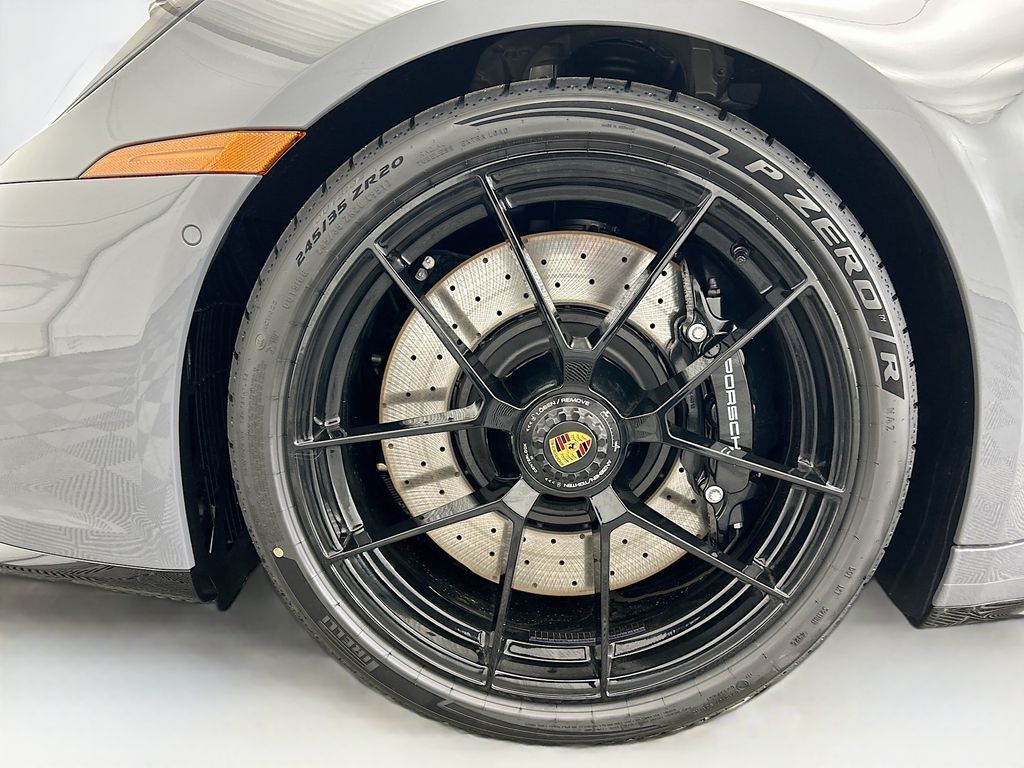 Thumbnail: 2026 Porsche 911 - 29