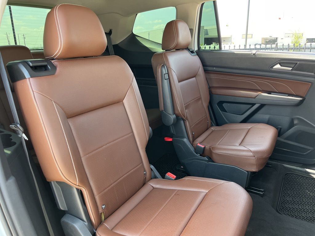 Thumbnail: 2021 Volkswagen Atlas - 28