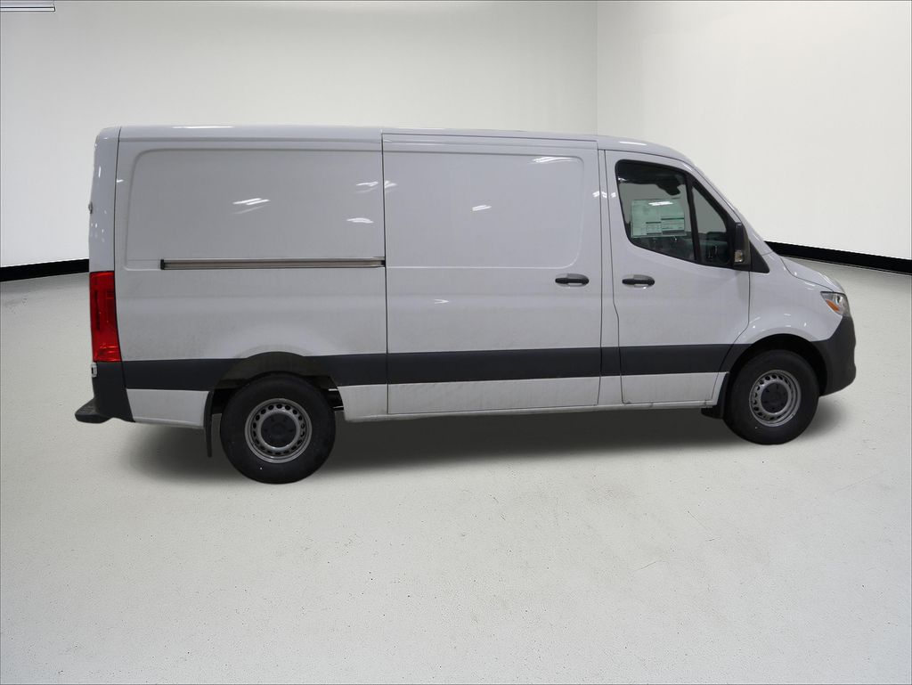 Thumbnail: 2026 Mercedes-Benz Sprinter - 6