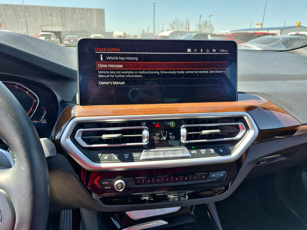 2022 BMW X3 xDrive30i White at Autostrade