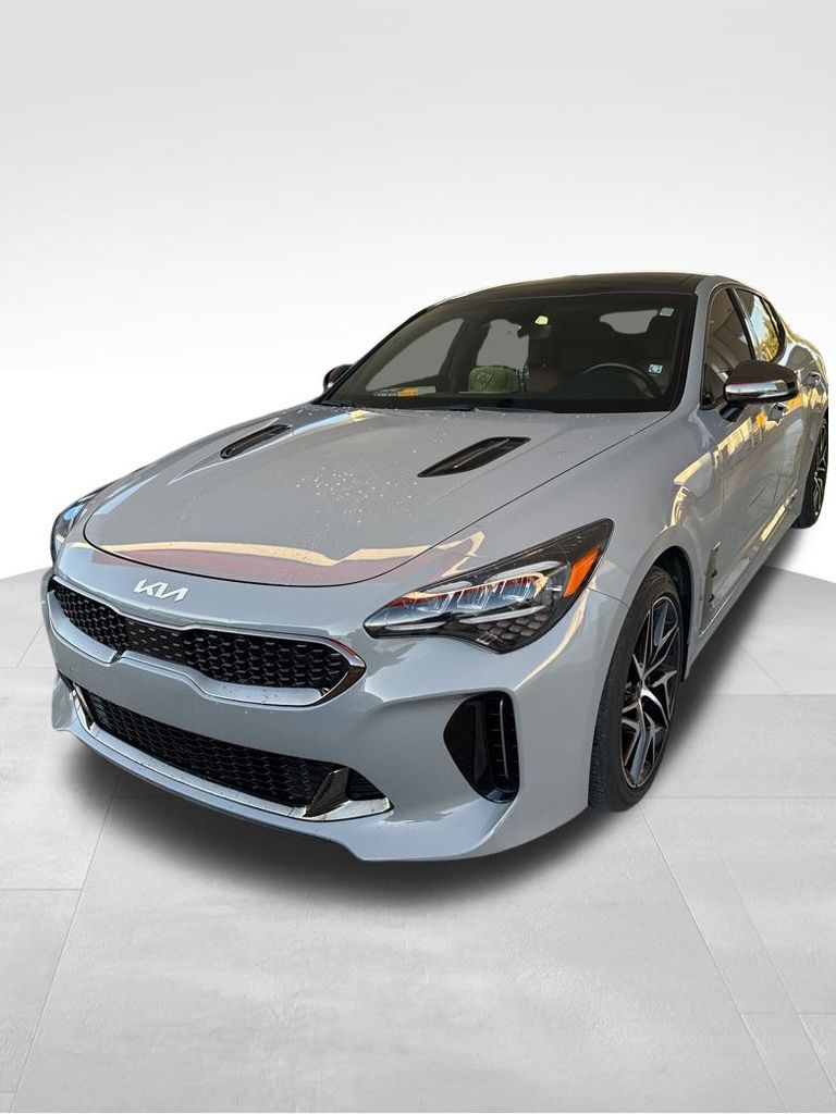 2023 Kia Stinger GT-Line 2