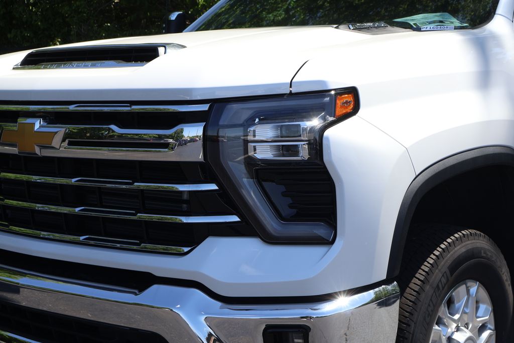 Thumbnail: 2024 Chevrolet Silverado 2500 - 3