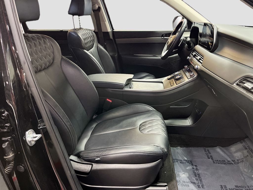 Used 2022 Abyss Black Pearl Hyundai SEL image 29