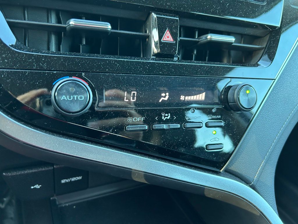 Thumbnail: 2021 Toyota Camry - 26