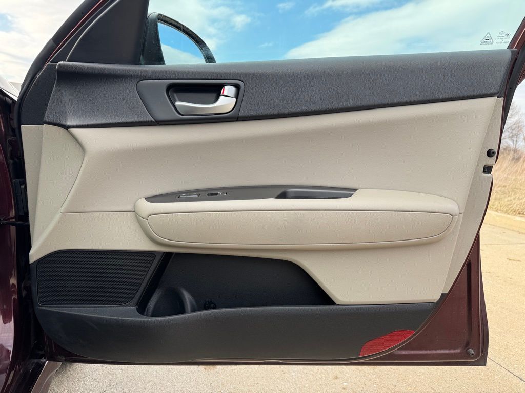 2016 Kia Optima LX photo