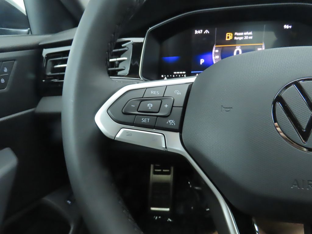 Thumbnail: 2025 Volkswagen Jetta - 11