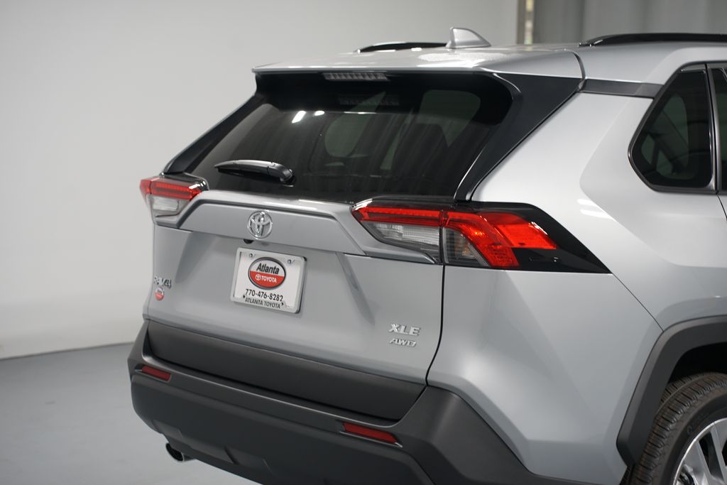 Thumbnail: 2025 Toyota RAV4 - 9