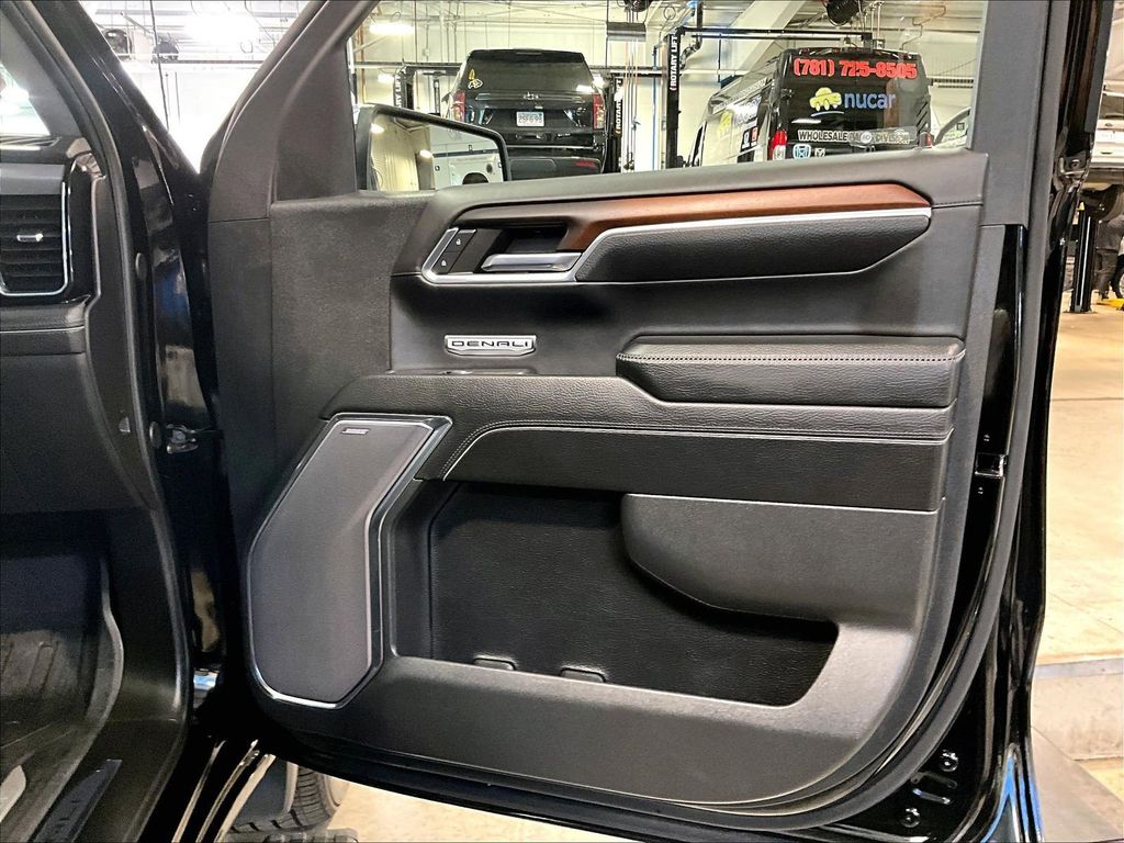 2024 GMC Sierra 1500 — photo 12