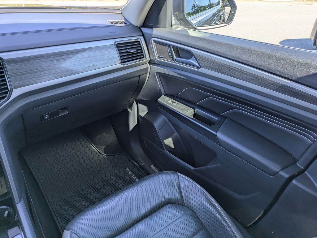 2021 Volkswagen Atlas 3.6L V6 SEL Premium