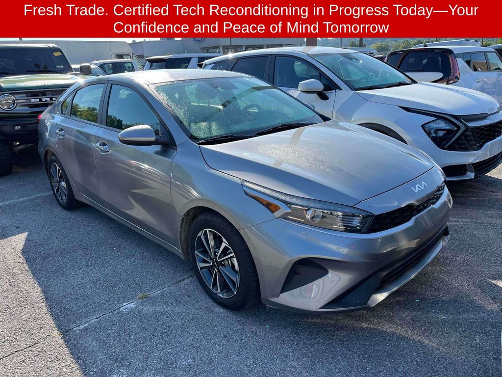 Steel Gray 2024 Kia Forte Sedan Front-Wheel Drive Continuously Variable Transmission
