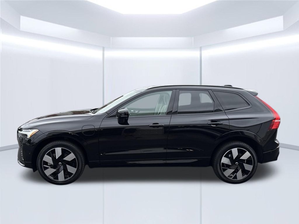Thumbnail: 2024 Volvo XC60 - 2