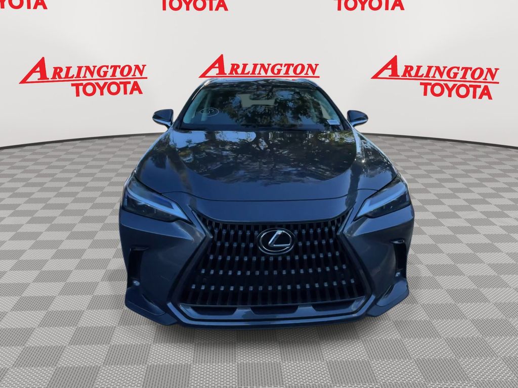 View vehicle photo 4