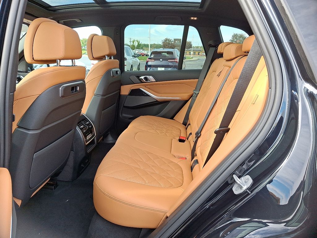 Thumbnail: 2026 BMW X5 - 5