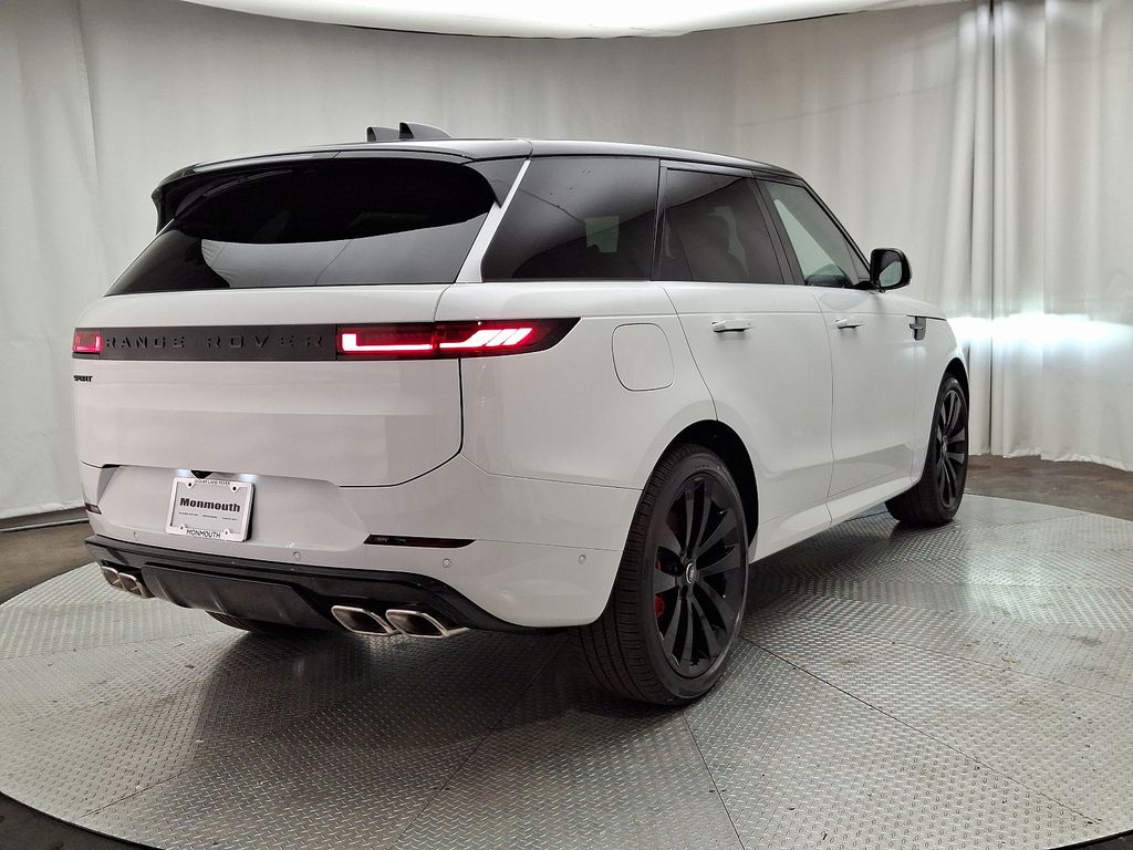 2025 Land Rover Range Rover Sport Dynamic 3