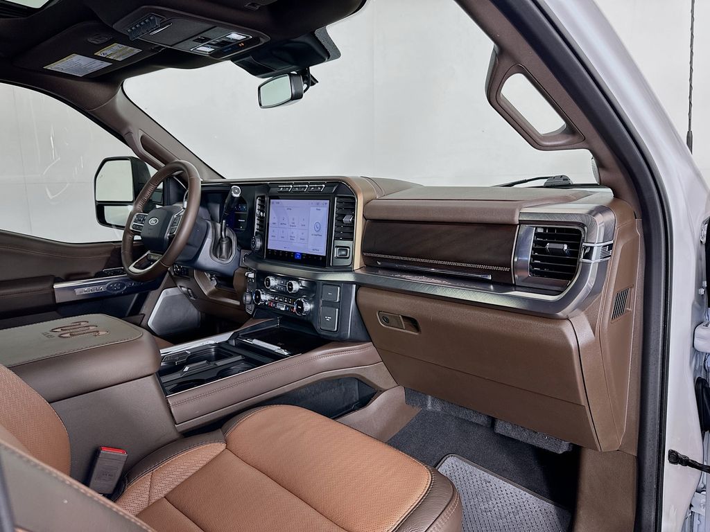 2024 Ford F-350 King Ranch 31
