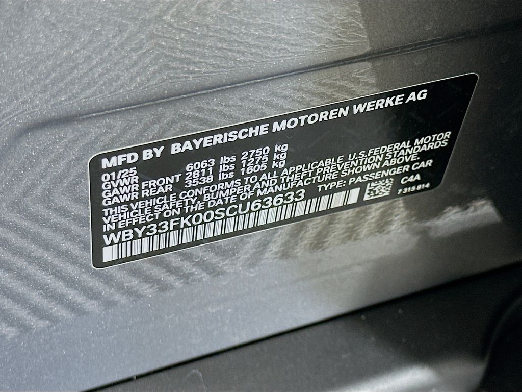2025 BMW i5 eDrive40 24