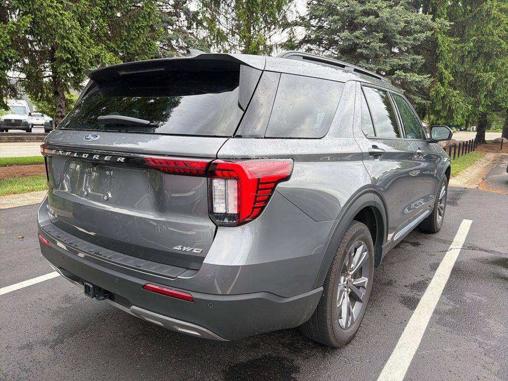 Thumbnail: 2025 Ford Explorer - 3