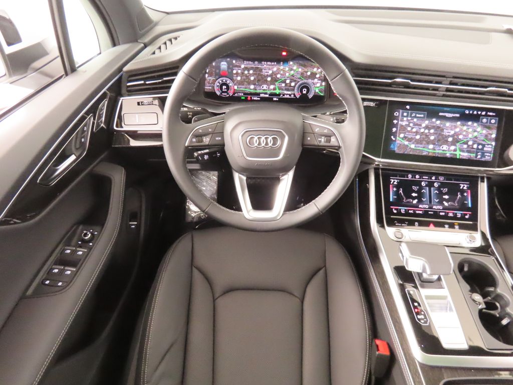 Thumbnail: 2026 Audi Q7 - 12