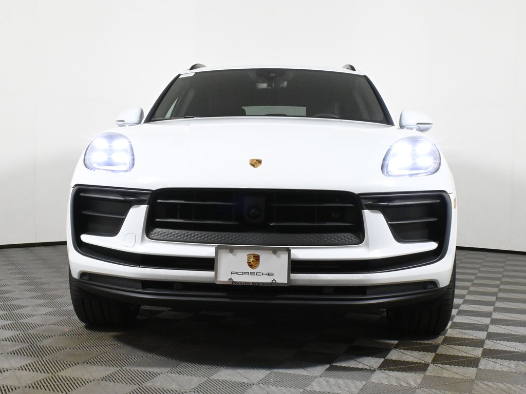 2024 Porsche Macan  10