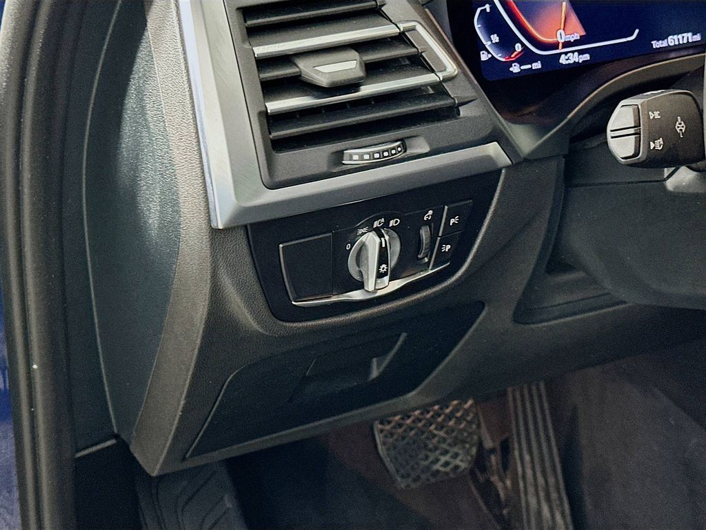 Thumbnail: 2023 BMW X3 - 10