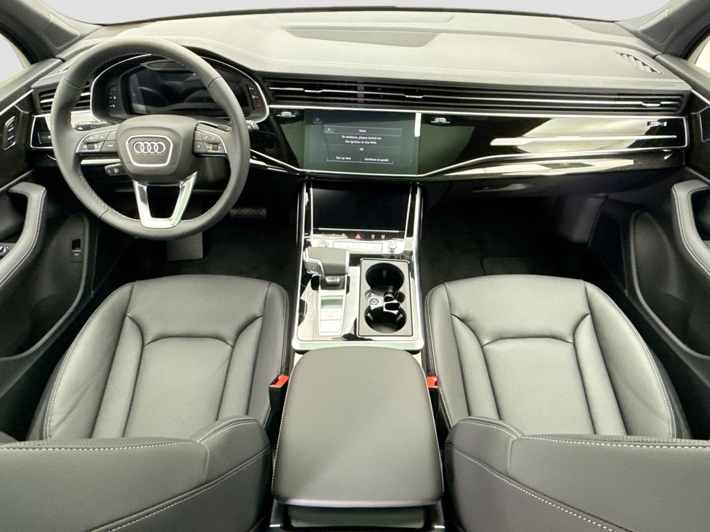 Thumbnail: 2026 Audi Q7 - 14