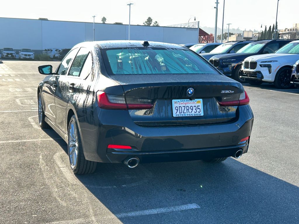 Thumbnail: 2023 BMW 3 Series - 3